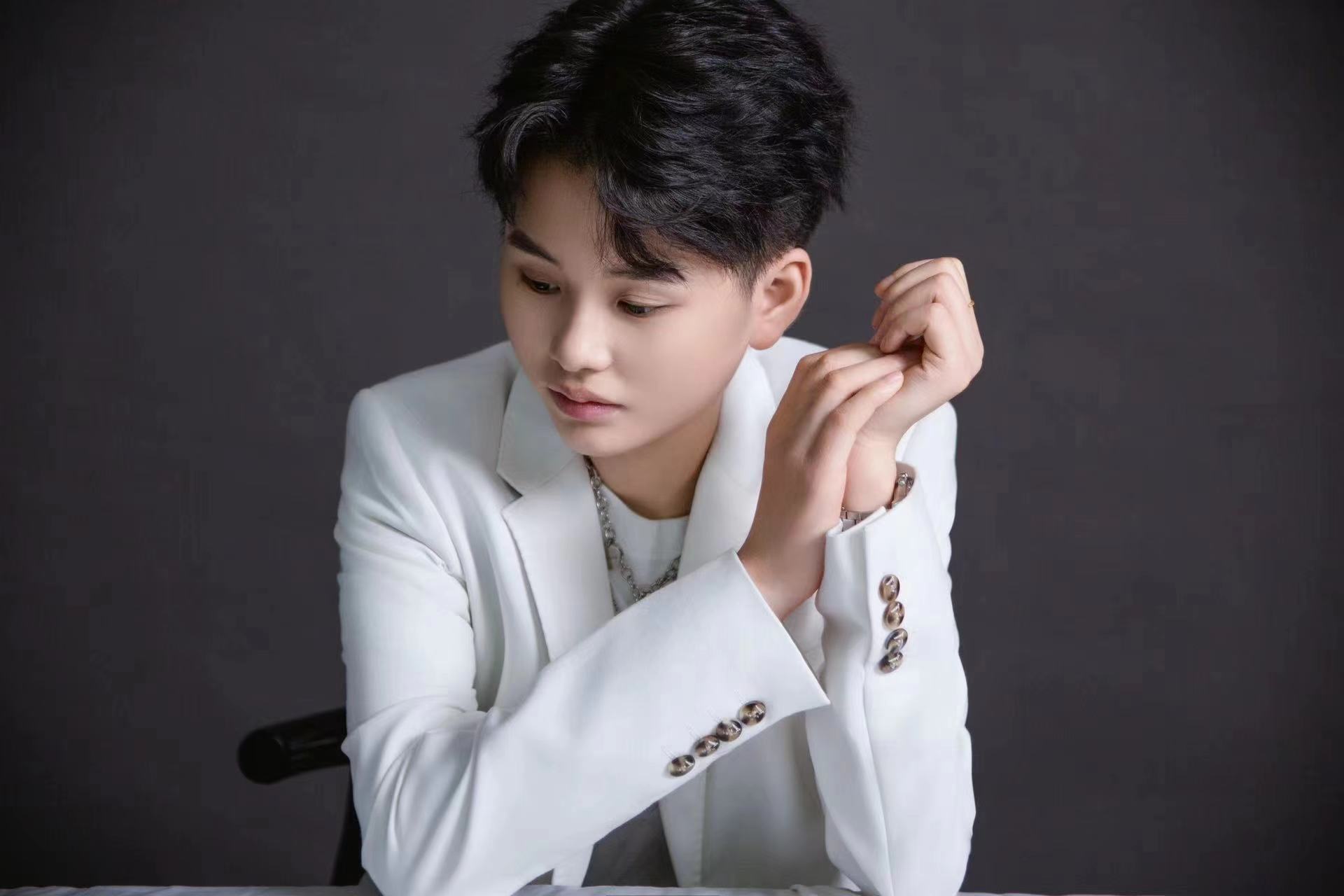 王六女